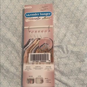 Wonder Hangers in pink!